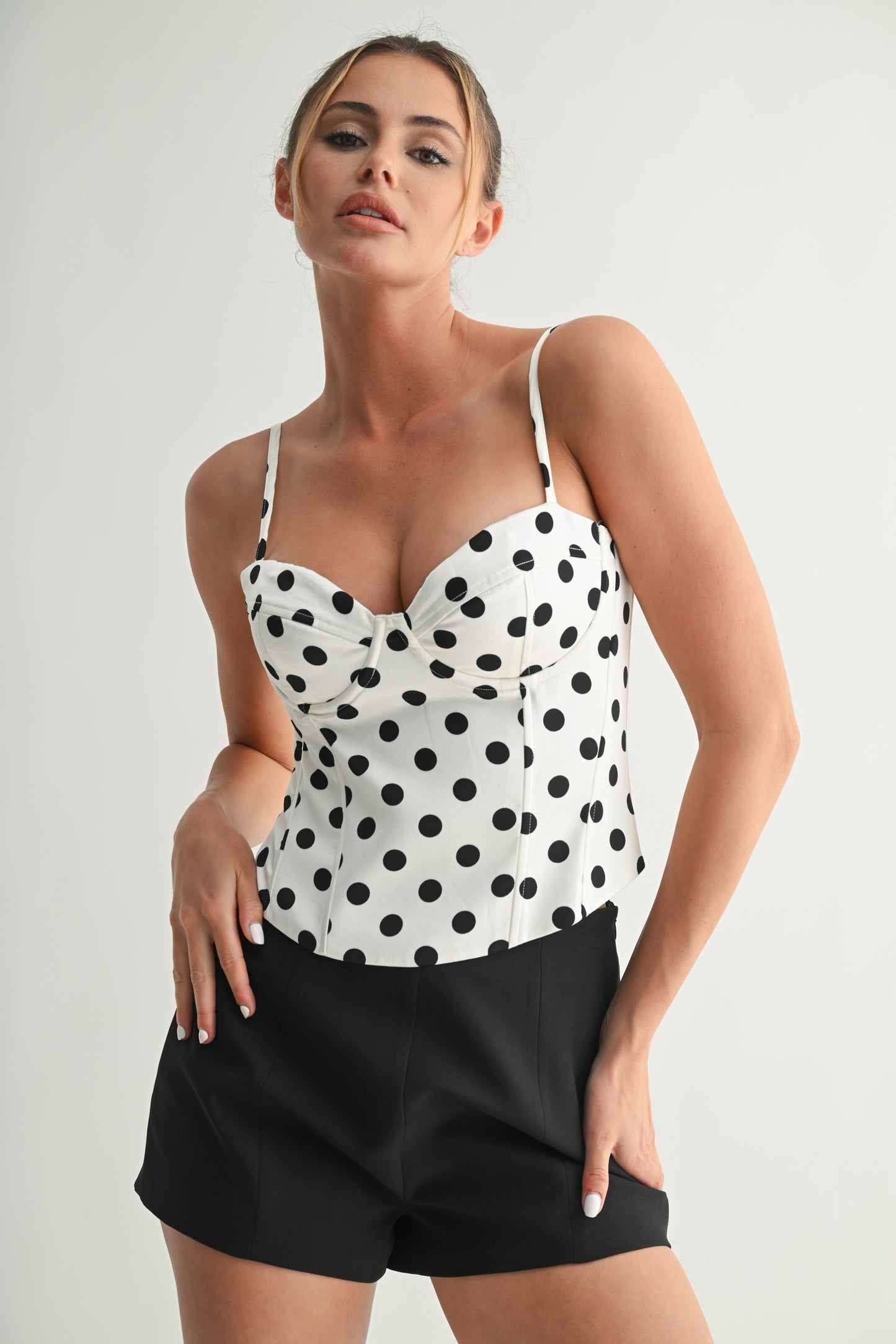 ET1312 WHITE AND BLACK POLKA TOP CORSET